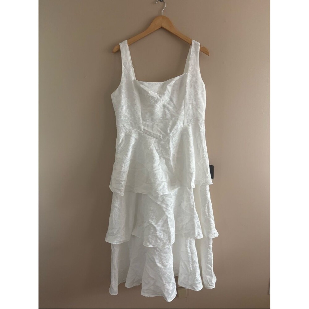 Lulus Elinore White Jacquard Tiered Midi Dress Size XL Feminine Bride Sleeveless - Picture 3 of 9